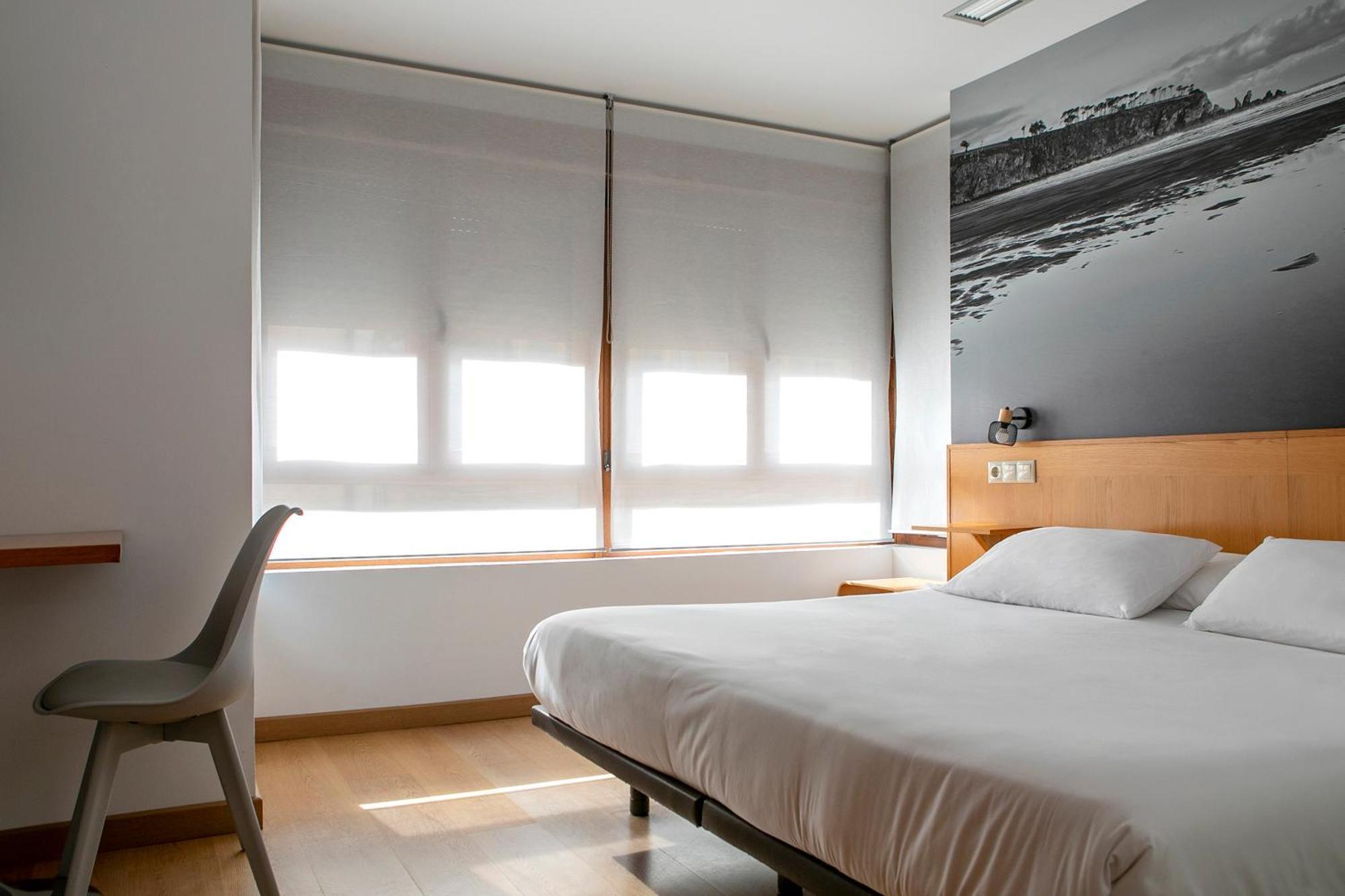 Hotel Dabeleira Luarca Kültér fotó