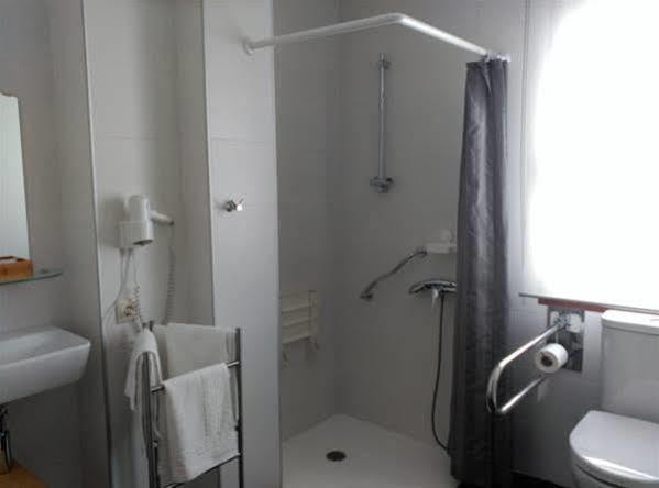 Hotel Dabeleira Luarca Kültér fotó